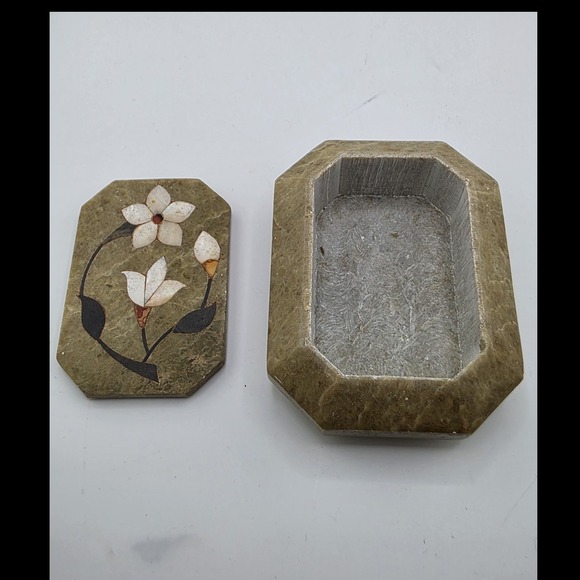 Other - Vintage‎ Indian Soapstone Trinket Box Floral Inlay Hand Carved SERRV Decor